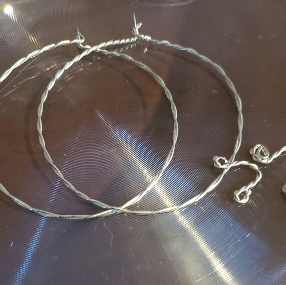 Zero Weight Collection HOOPS: Interlocking